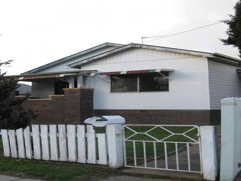 74 Marsh Street, Armidale NSW 2350